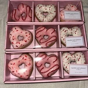 Cupcakes and cashmere ceramic heart donuts